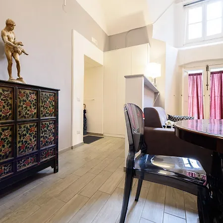 Apartment Via Atri 37