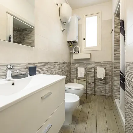 Via Atri 37 Nápoles