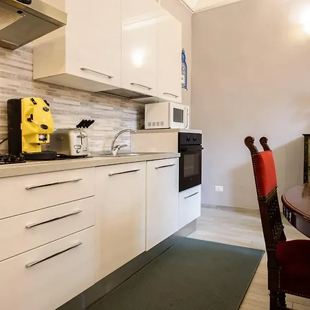 Apartament Via Atri 37 Neapol