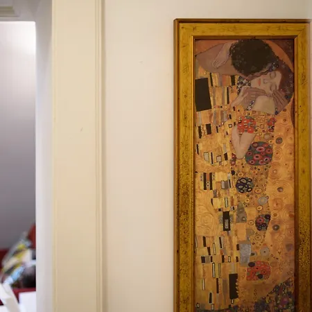 Via Atri 37 Apartament