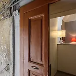 Via Atri 37 شقة *