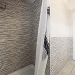 Via Atri 37 نابولي
