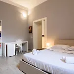 شقة Via Atri 37