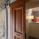 Via Atri 37 نابولي