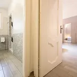 Via Atri 37 * Napoli